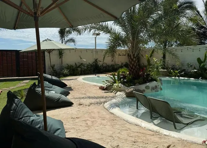 Chon's Dock & House Lease - Outdoor Pool & Chill Vibes Appartement *