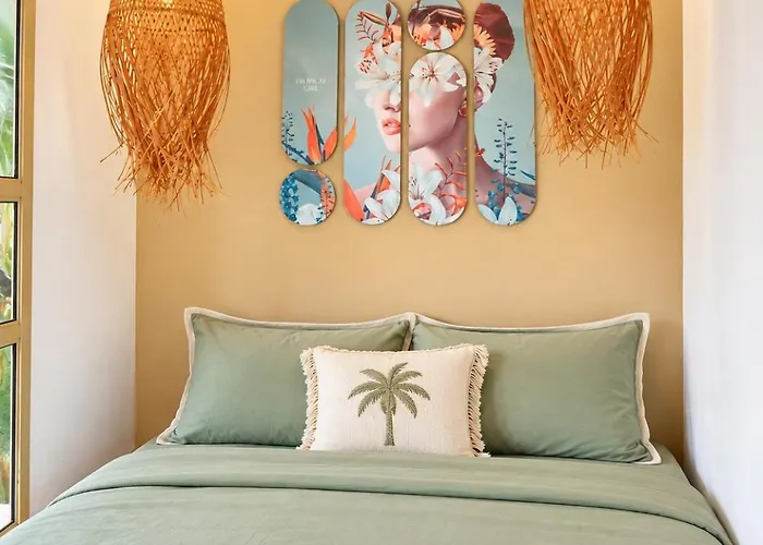 Chon's Dock & House Lease - Outdoor Pool & Chill Vibes Appartement *
